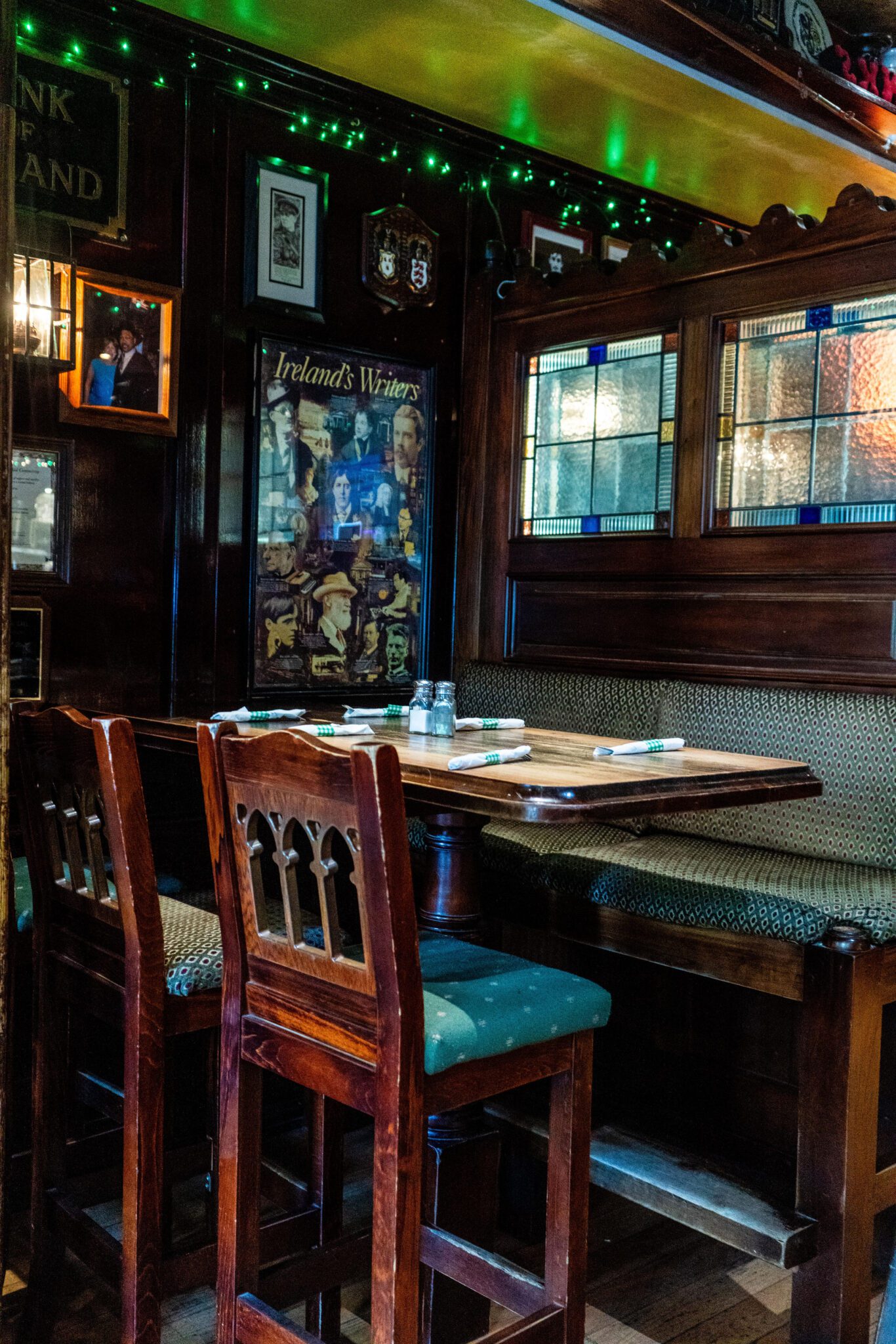 New Deck Tavern: Top Irish Pub & Restaurant in Philly